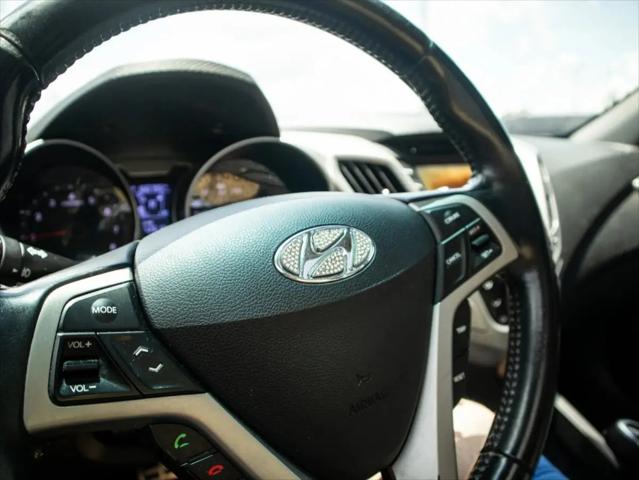 2013 Hyundai Veloster Base w/Gray