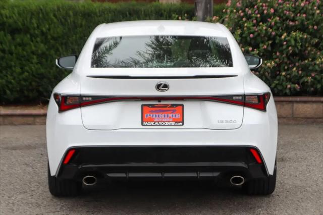 2024 Lexus IS 300 F SPORT Design