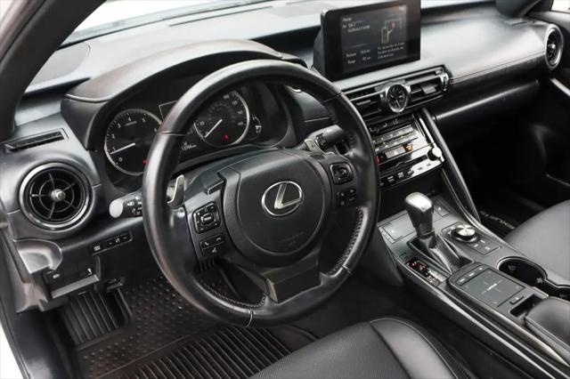 2024 Lexus IS 300 F SPORT Design