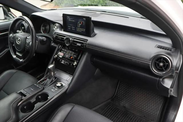 2024 Lexus IS 300 F SPORT Design
