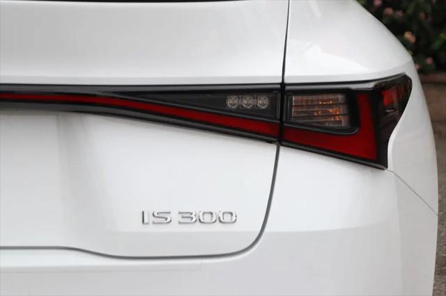2024 Lexus IS 300 F SPORT Design