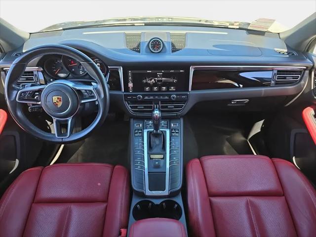 2021 Porsche Macan Macan