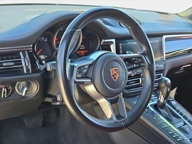 2021 Porsche Macan Macan