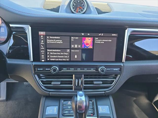 2021 Porsche Macan Macan
