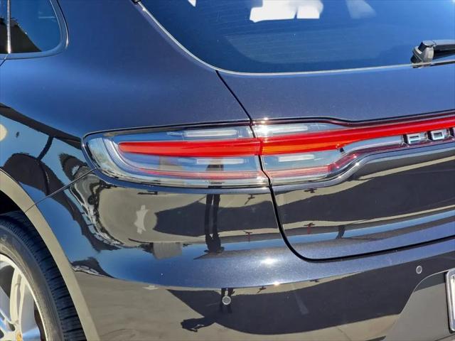 2021 Porsche Macan Macan