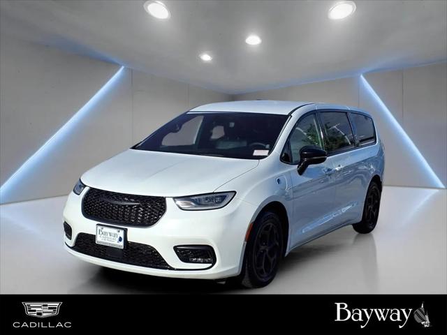 2024 Chrysler Pacifica Hybrid S Appearance Pkg for sale in The Woodlands, TX