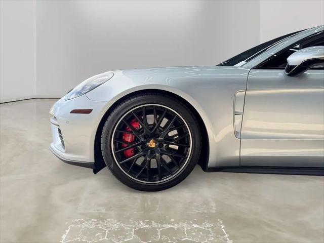 2018 Porsche Panamera Turbo