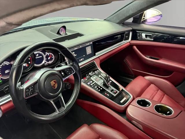 2018 Porsche Panamera Turbo