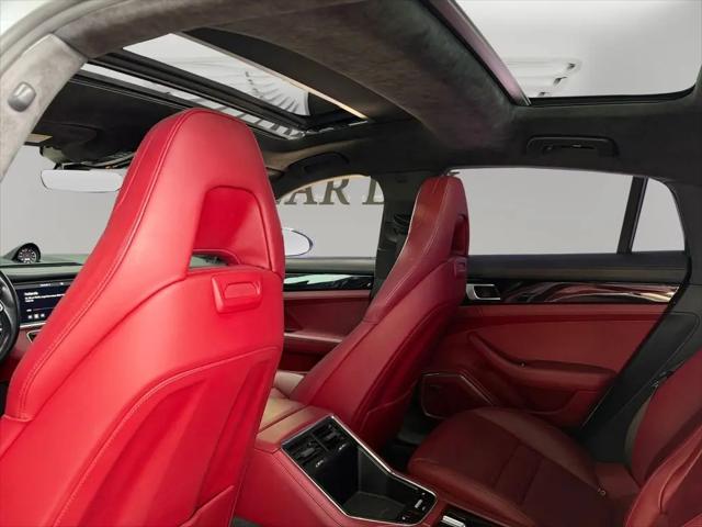 2018 Porsche Panamera Turbo