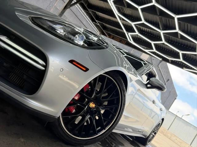 2018 Porsche Panamera Turbo