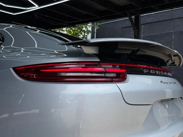 2018 Porsche Panamera Turbo