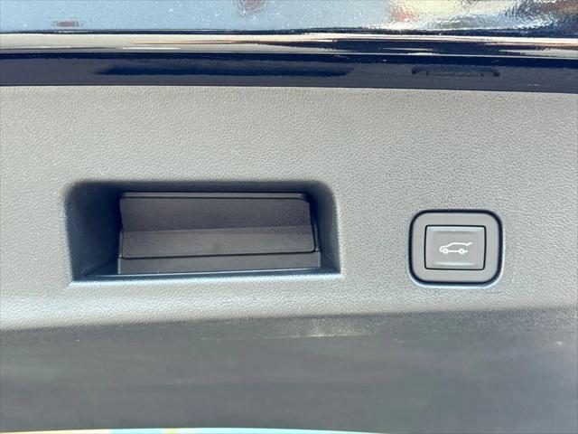2026 GMC Acadia Denali Ultimate AWD