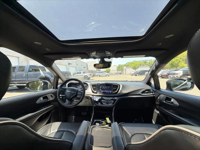 2025 Chrysler Pacifica Limited