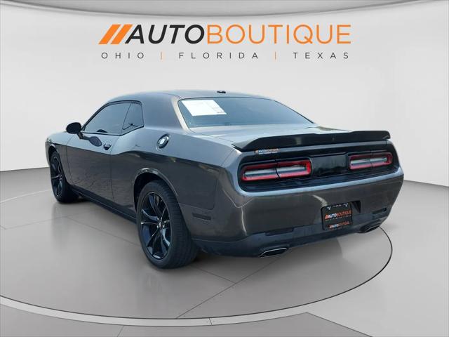 2017 Dodge Challenger SXT