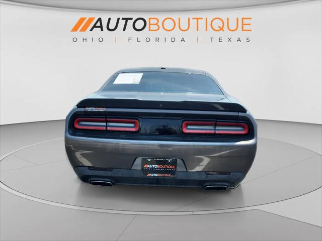 2017 Dodge Challenger SXT