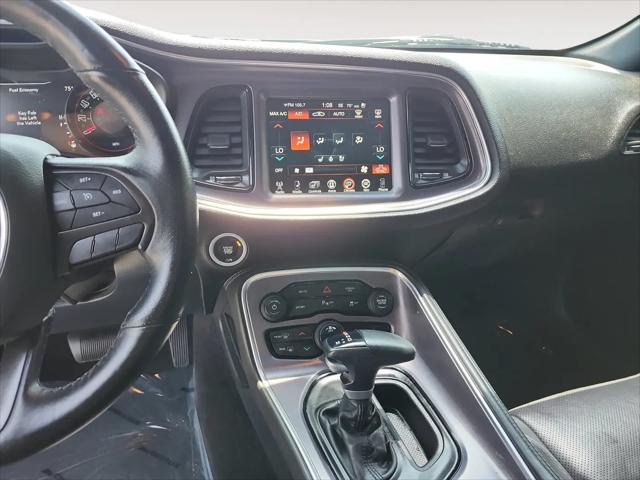 2017 Dodge Challenger SXT