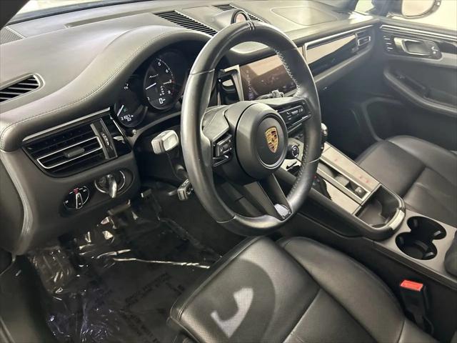 2023 Porsche Macan T