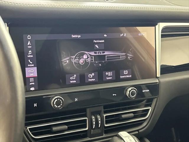 2023 Porsche Macan T