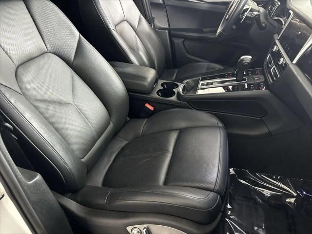 2023 Porsche Macan T