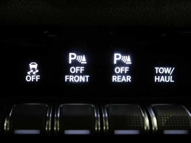 2026 Ram 1500 Express Crew Cab 4x4 57 Box