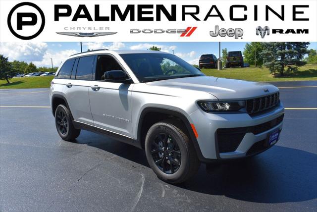2026 Jeep Grand Cherokee Altitude 4x4 for sale in Racine, WI