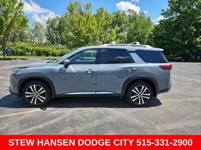 2024 Nissan Pathfinder Platinum 4WD for sale in Urbandale, IA