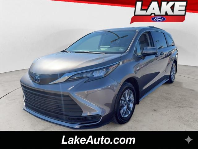 2024 Toyota Sienna LE 2024 Toyota Sienna LE