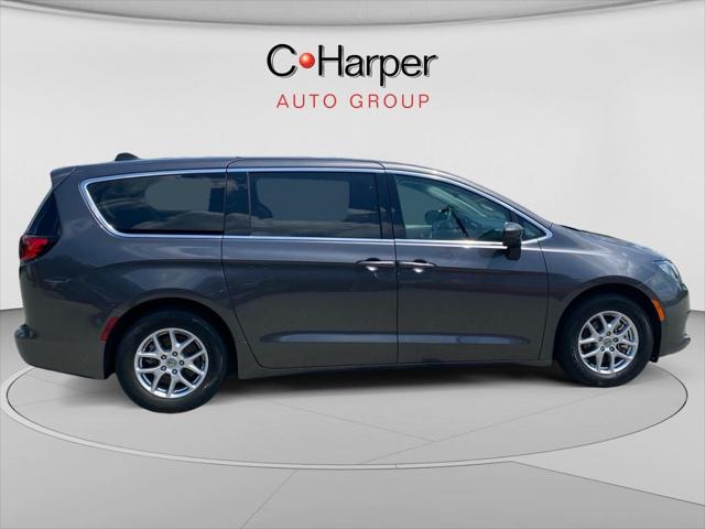 2023 Chrysler Voyager LX 2023 Chrysler Voyager LX