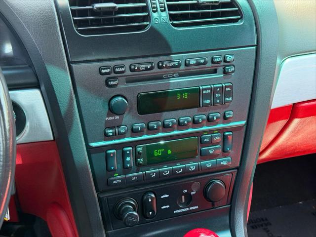 2002 Ford Thunderbird Premium
