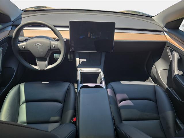 2021 Tesla Model 3 Standard Range Plus Rear-Wheel Drive