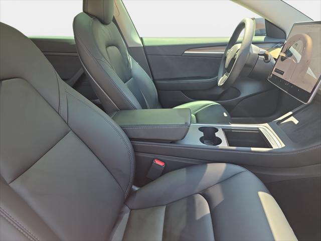 2021 Tesla Model 3 Standard Range Plus Rear-Wheel Drive