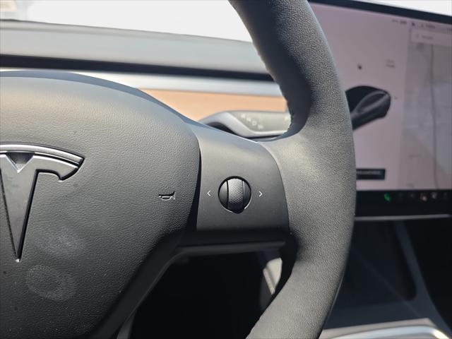 2021 Tesla Model 3 Standard Range Plus Rear-Wheel Drive