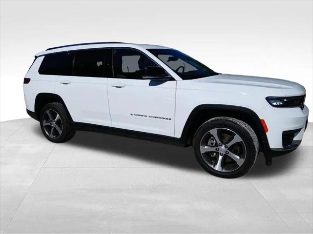 2023 Jeep Grand Cherokee L Limited 4x4 for sale in Ottawa, IL