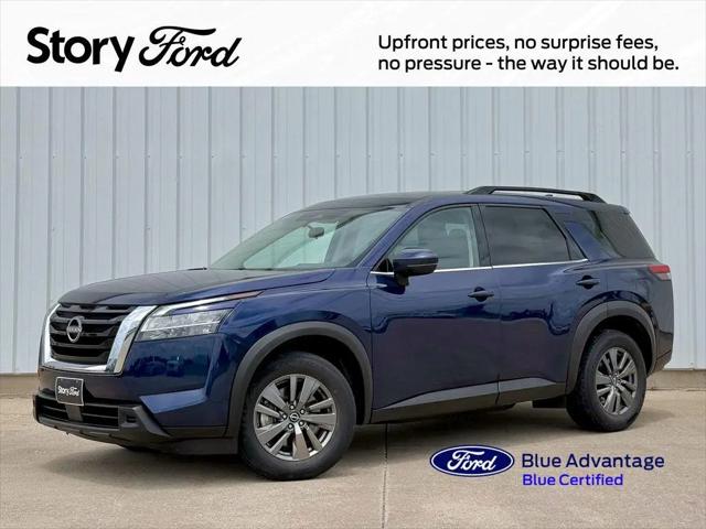 2022 Nissan Pathfinder SV 4WD for sale in Story City, IA