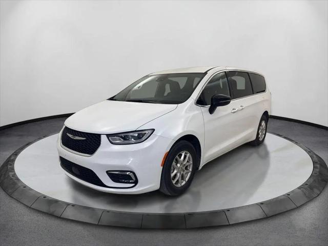 2025 Chrysler Pacifica Select for sale in Houston, TX