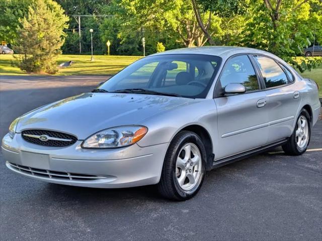 2002 Ford Taurus SES Deluxe for sale in Warrenville, IL