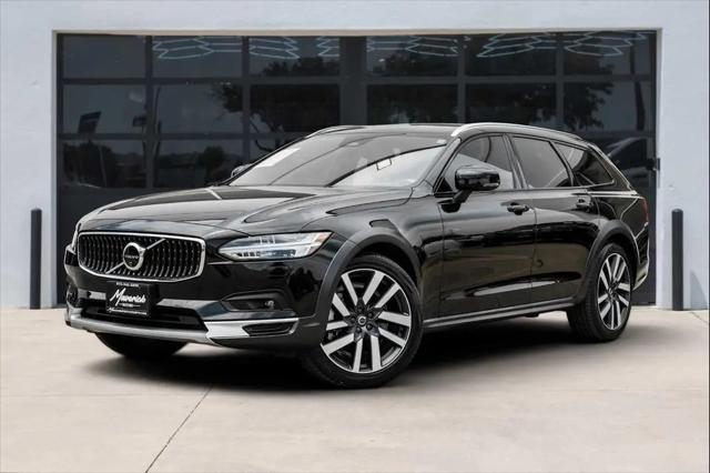 2025 Volvo V90 Cross Country Plus, B6 AWD Gas (mild hybrid) for sale in Dallas, TX