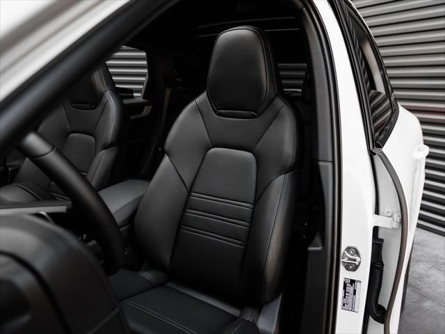 2026 Porsche Cayenne Unknown