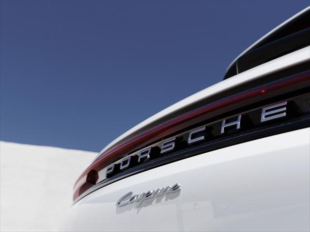2026 Porsche Cayenne Unknown