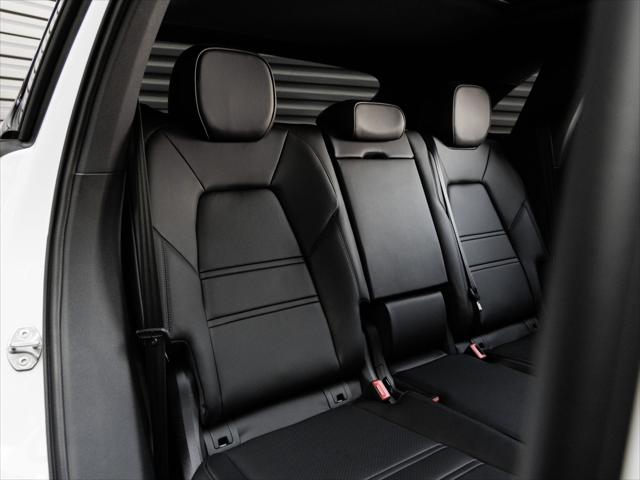 2026 Porsche Cayenne Unknown