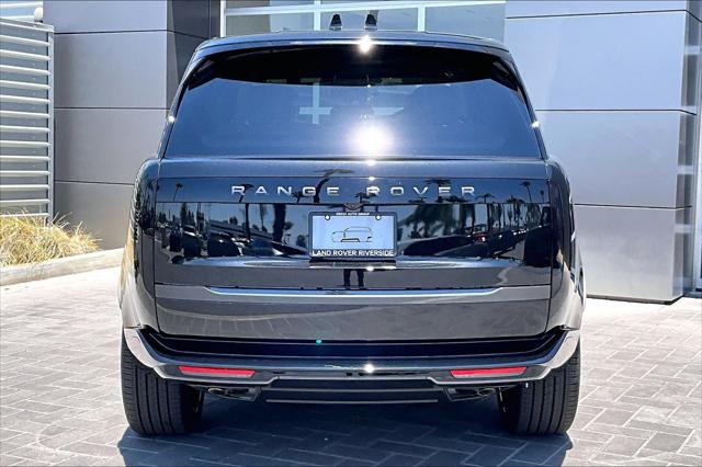 2026 Land Rover Range Rover P530 SE 7 Seat
