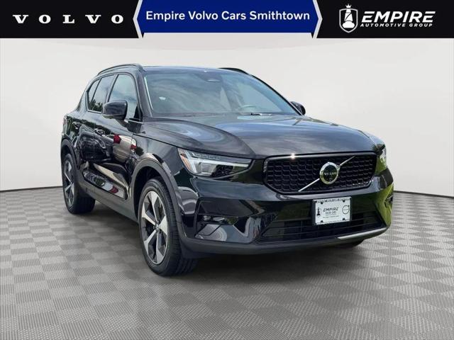 2026 Volvo XC40 Plus, B5 AWD Gas (mild hybrid), Dark for sale in Saint James, NY