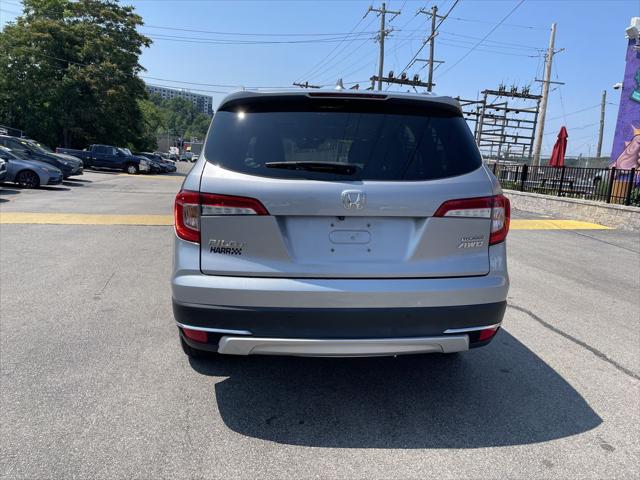 2021 Honda Pilot AWD Touring 8 Passenger