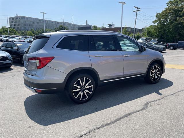 2021 Honda Pilot AWD Touring 8 Passenger