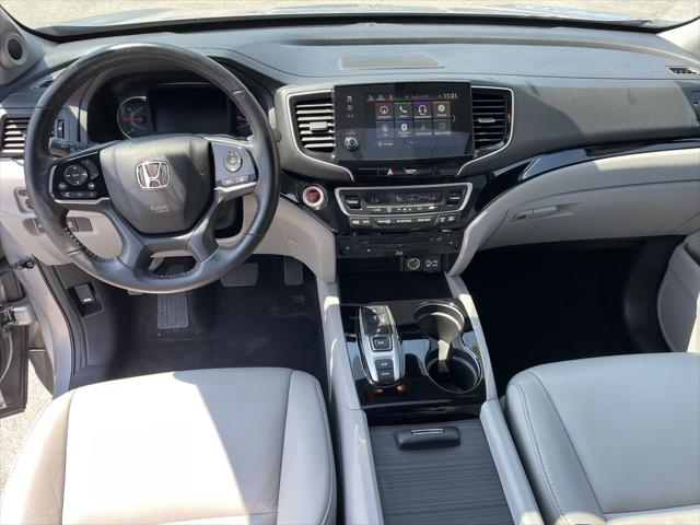 2021 Honda Pilot AWD Touring 8 Passenger