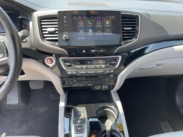 2021 Honda Pilot AWD Touring 8 Passenger