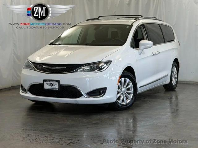 2018 Chrysler Pacifica Touring L for sale in Addison, IL