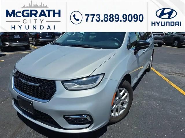 2024 Chrysler Pacifica Touring L for sale in Chicago, IL