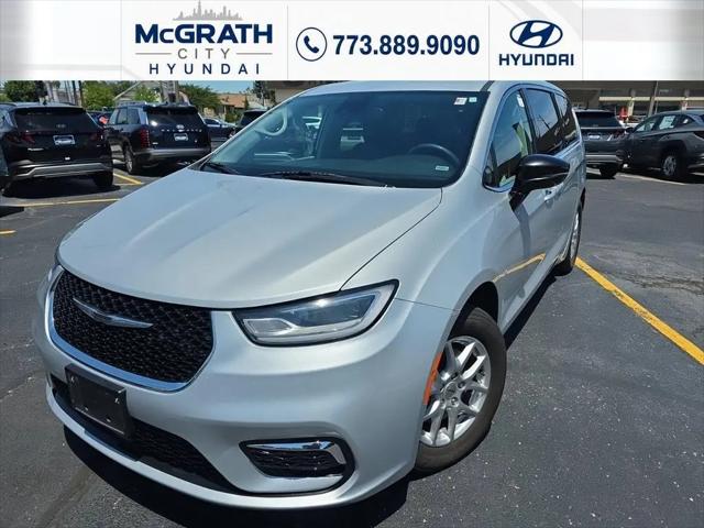 2024 Chrysler Pacifica Touring L for sale in Chicago, IL