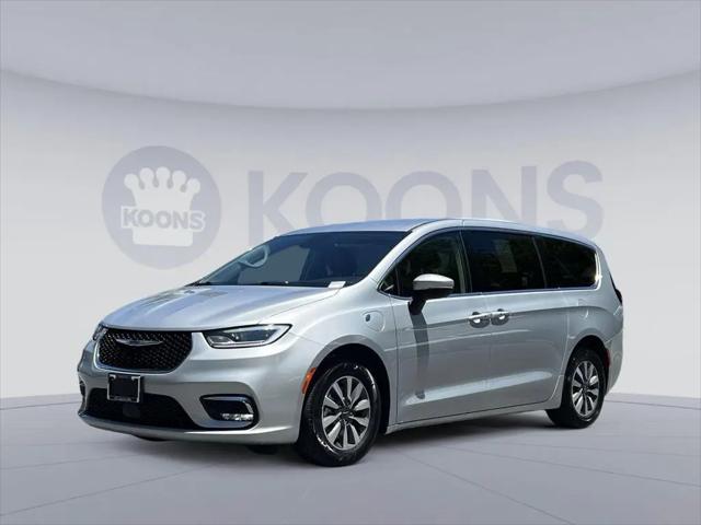 2023 Chrysler Pacifica Hybrid Touring L for sale in Baltimore, MD